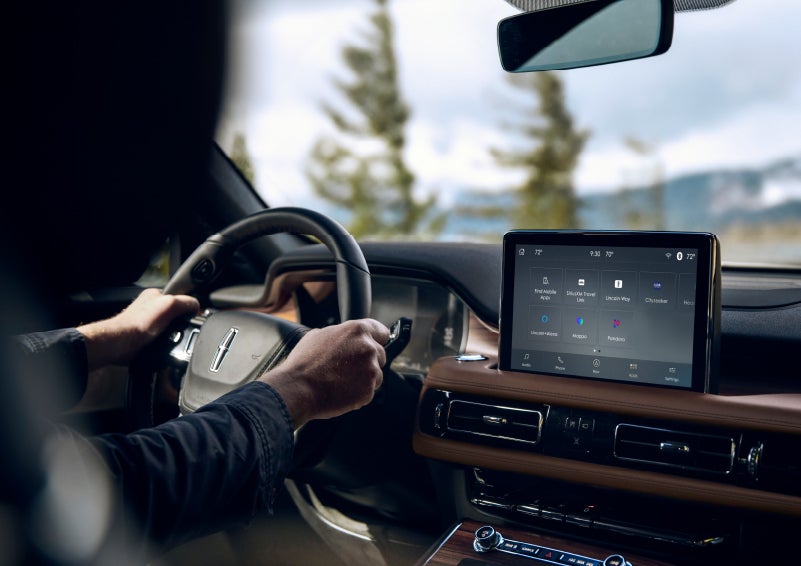 The center touch screen in a 2024 Lincoln Aviator® SUV is shown | Thomasville Lincoln in Thomasville GA