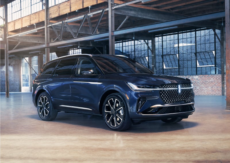A 2024 Lincoln Nautilus® SUV is parked in an industrial space. | Thomasville Lincoln in Thomasville GA